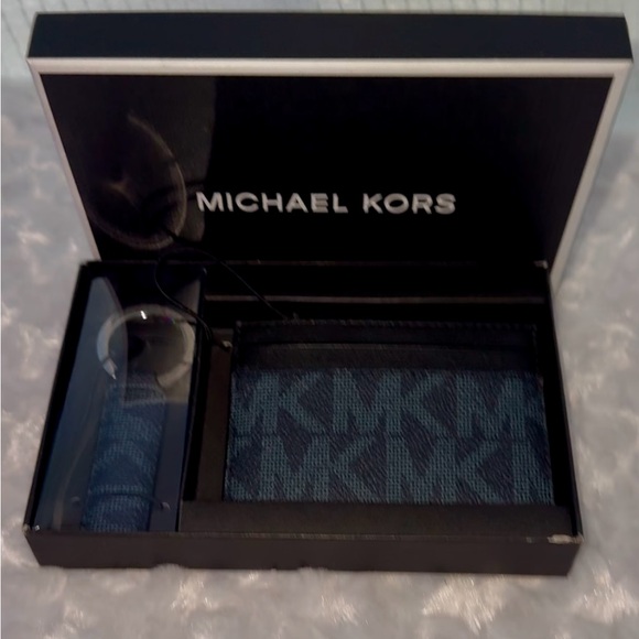 NWT NIB MK Admiral Blue And Black Monogram MK Cardholder And Keychain Strap Set - Picture 3 of 4